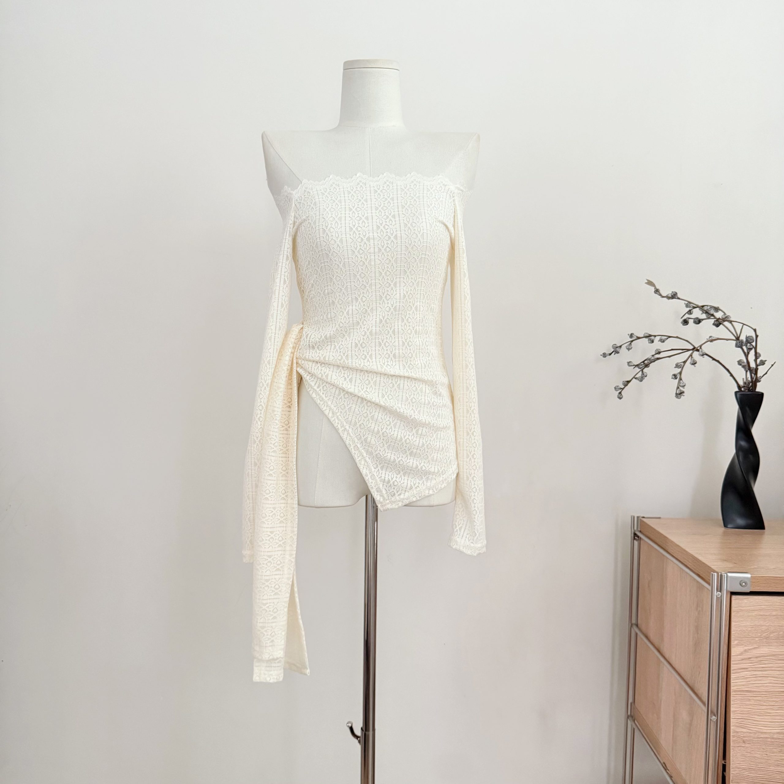Apricot One-Shoulder Bow Embroidered Cinched Top