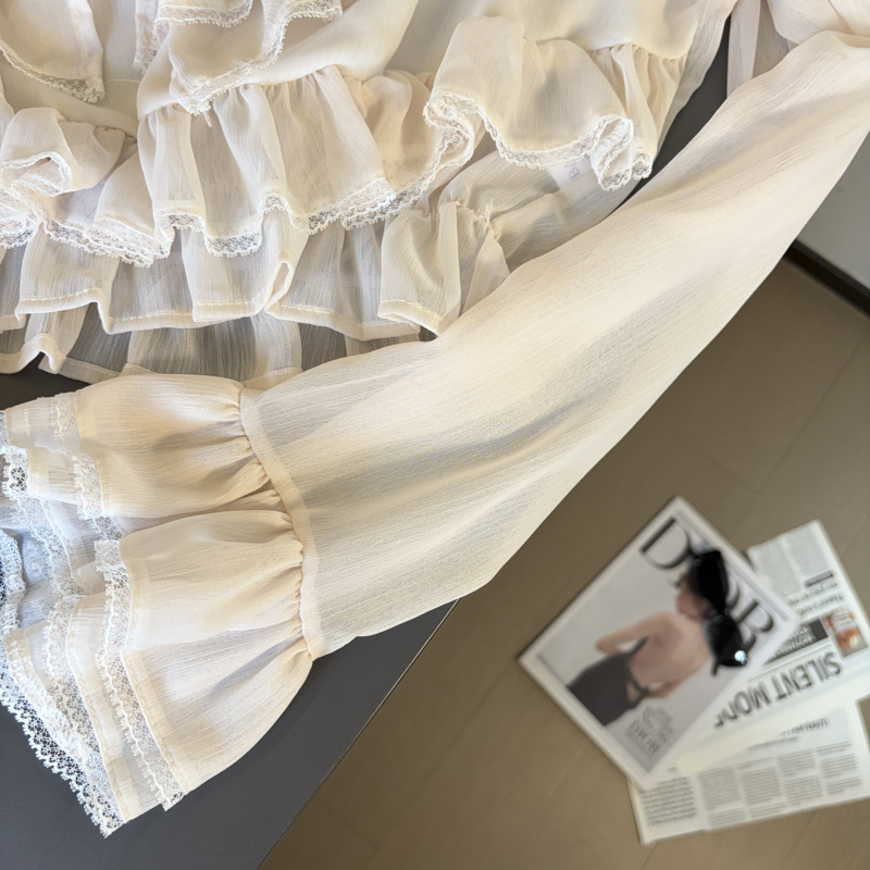 French Palace Lace Spliced Ruffle Hem Long Sleeve Chiffon Top for Women 2026 Autumn Waist-Cinched Chiffon Blouse - Image 3