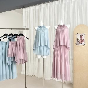 Women's Sleeveless Chiffon Halter Top with Pleated Detail Summer 2026