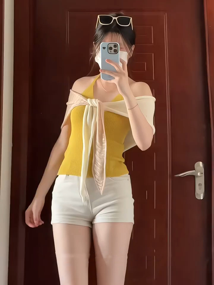 Wool Blend Halter Cami with Linen-Look Shawl Two-Piece Summer Knit Set - Image 3